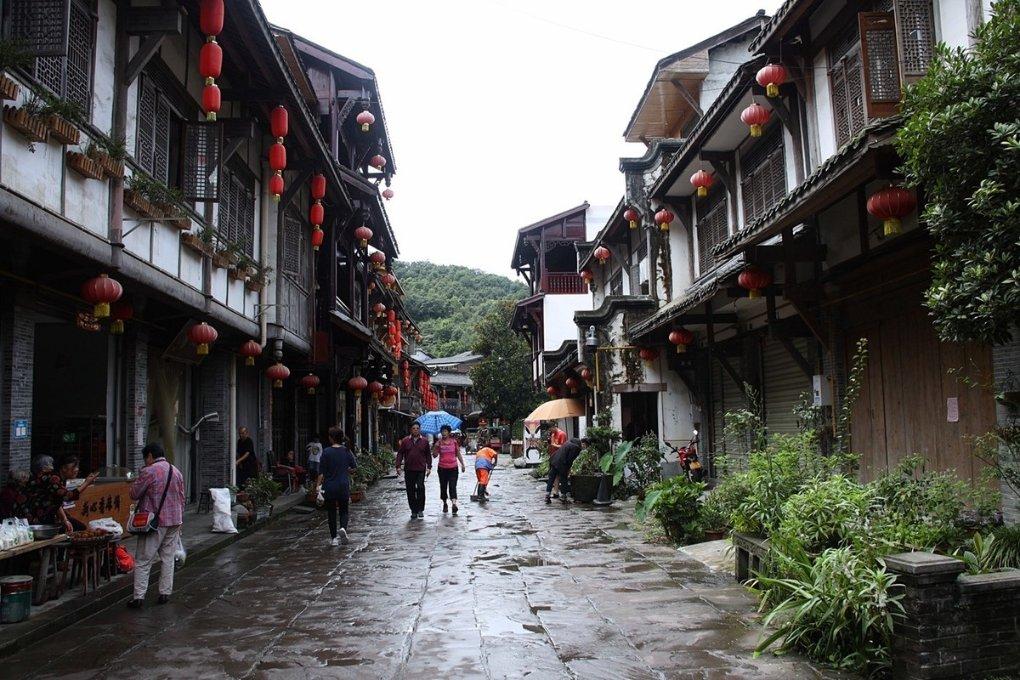 消逝的光芒：信徒